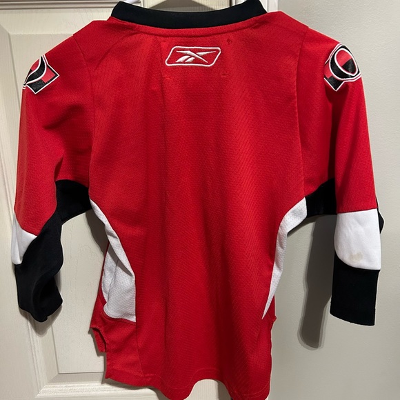 Youth official NHL Ottawa Senators Jersey. - Picture 2 of 7